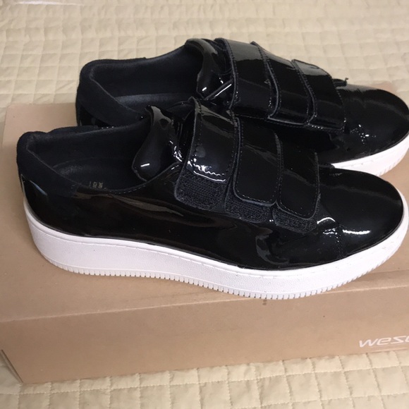 NWT WESC Women Sneakers size 5 - Picture 1 of 6